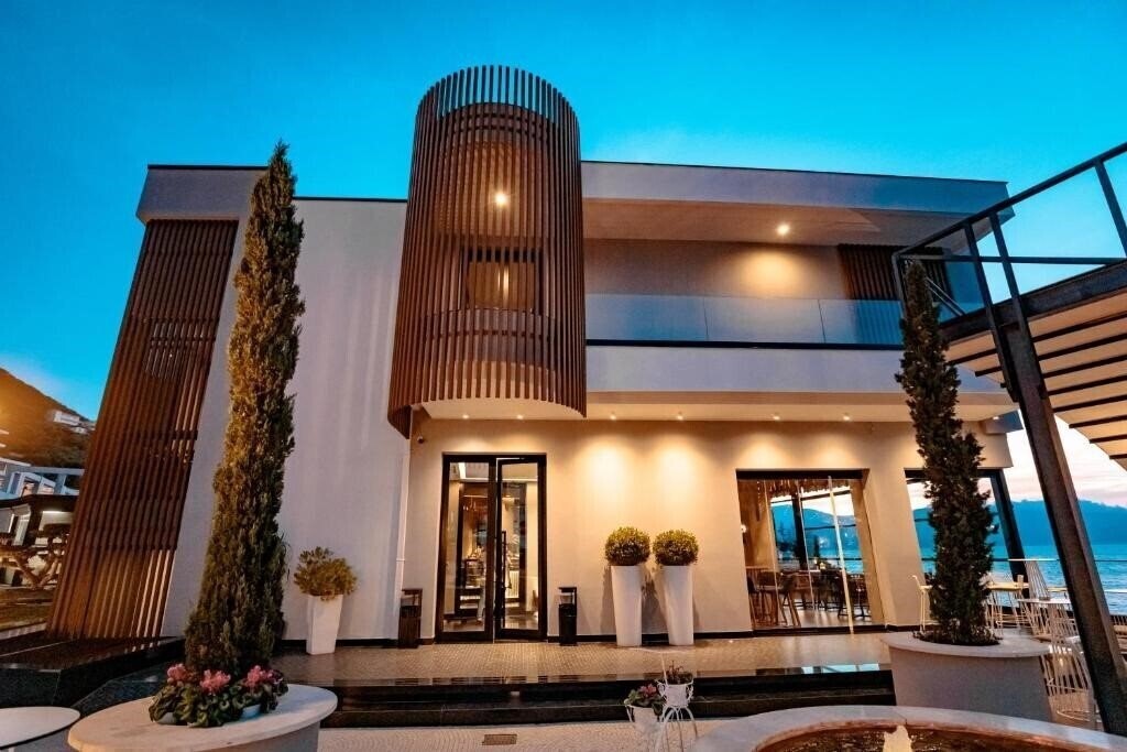 Miramare Hotel 4* фотосуреті