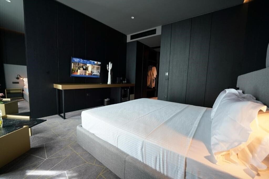 The Central View Boutique Hotel 4* суреті