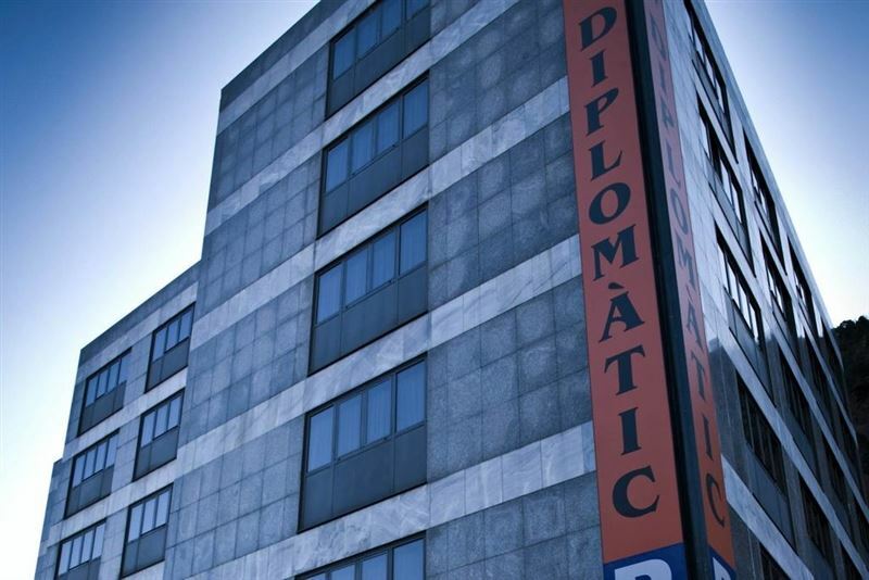 Отель Zenit Diplomatic 4*