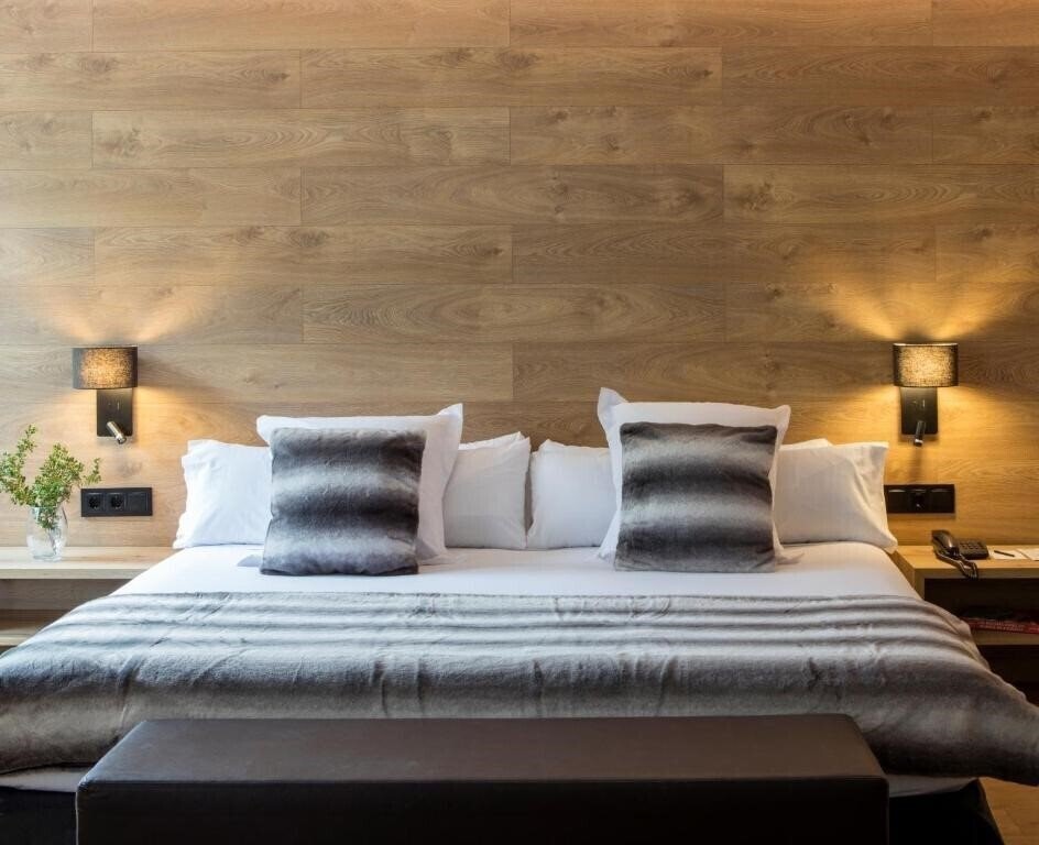 Отель Acta Art Hotel 4*