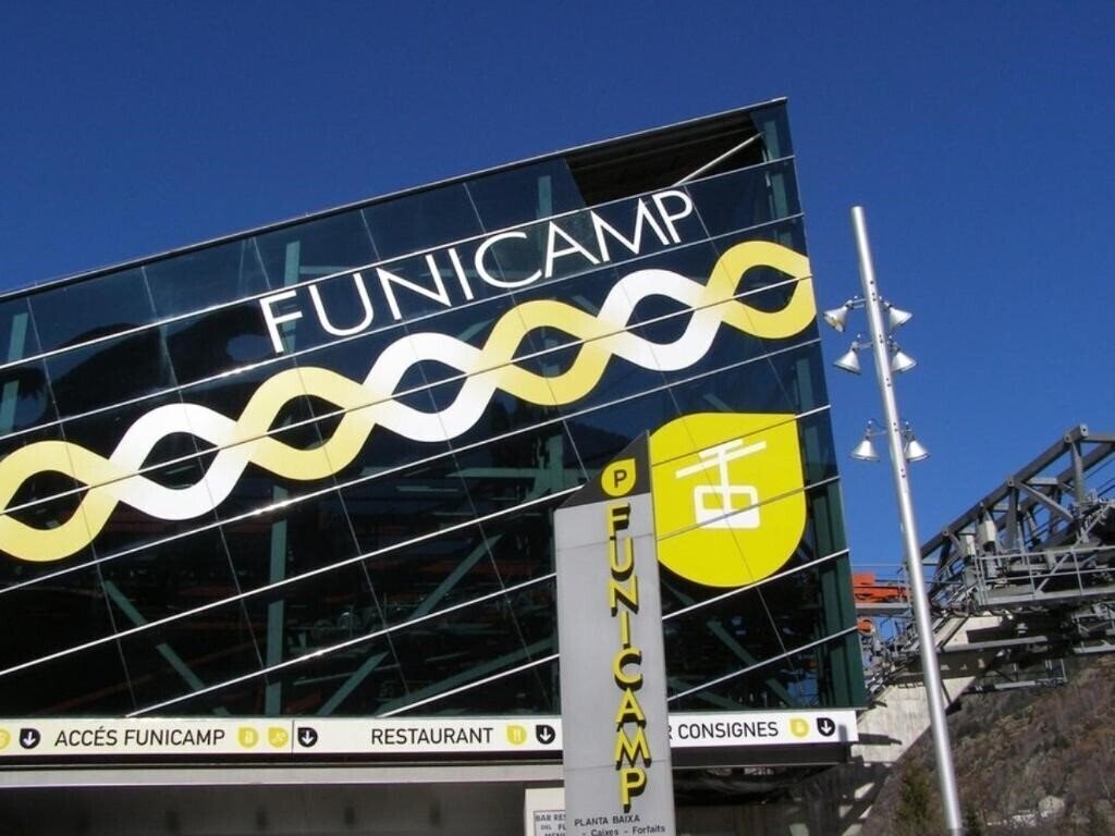 Arbre De Neu 3* қонақ үйі