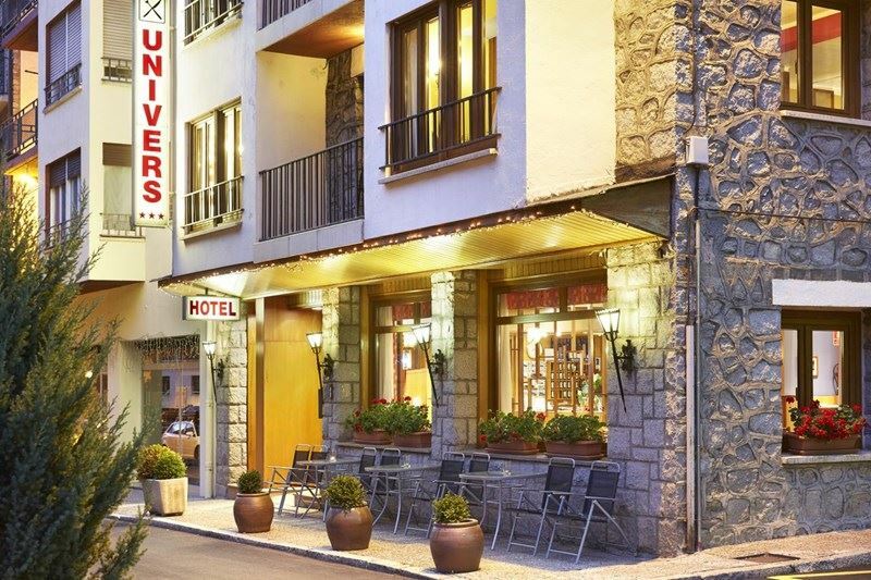 Картинка Univers 3*