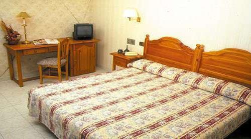 Отель Riu Blanc 2*