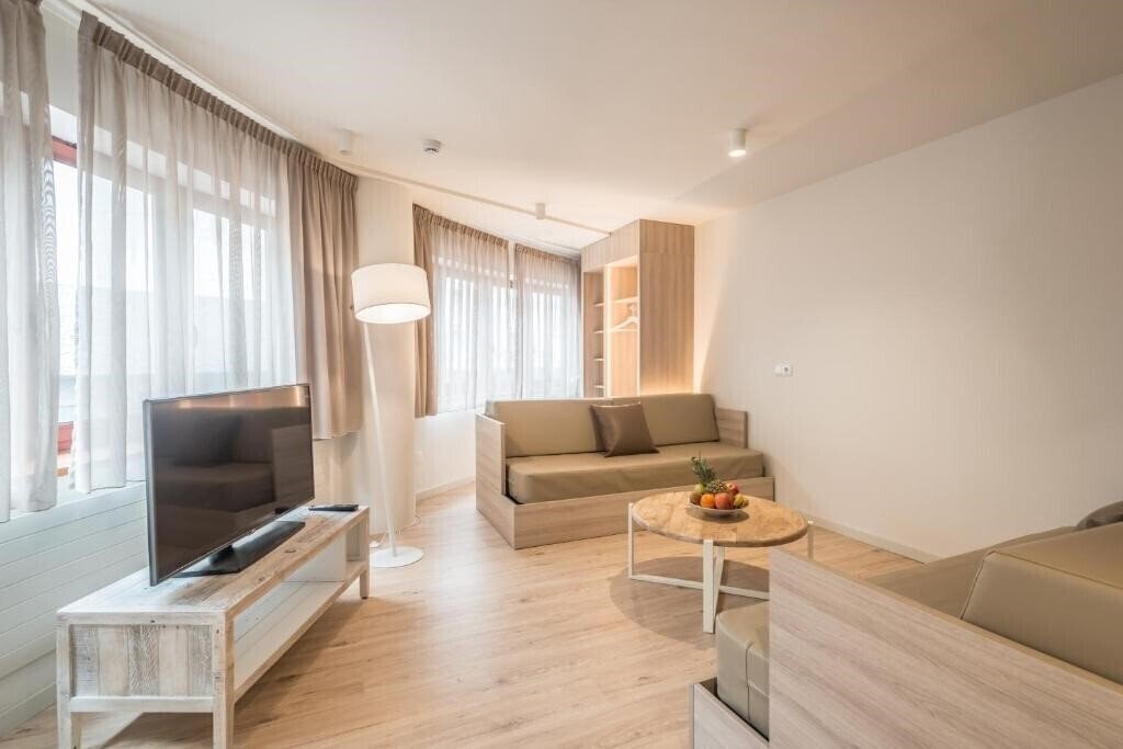 Cosmos 3* суреті