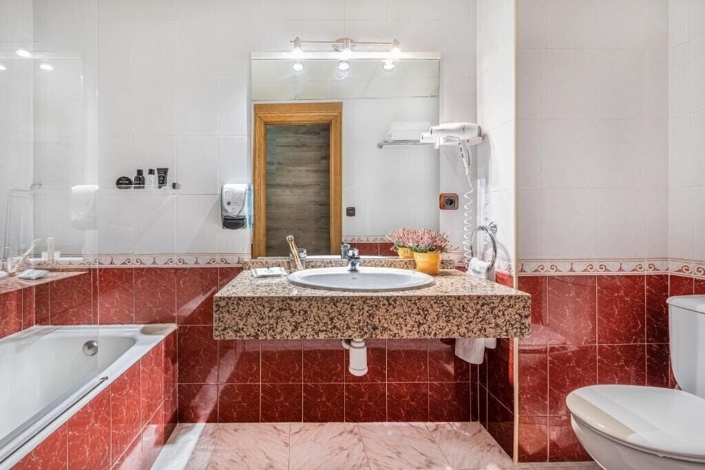 Фото Cal Ruiz 3*