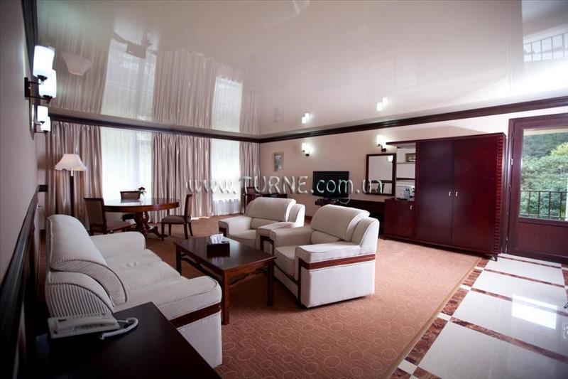 Best Western Paradise Hotel Dilijan 4* суреті