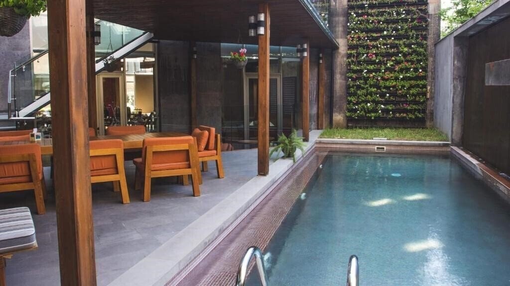 Historic Yerevan Hotel Tufenkian 4* суреті