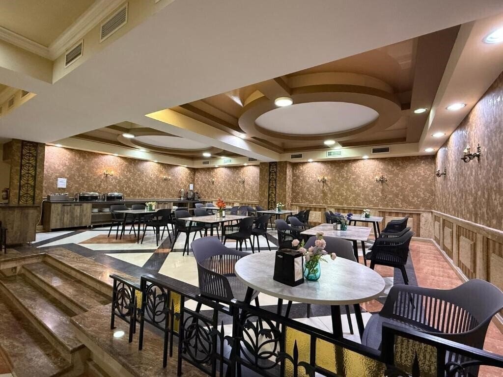 Yerevan Deluxe Hotel 3* фотосуреті