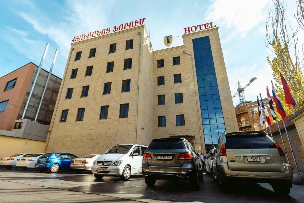 Forum Hotel 4* қонақ үйі