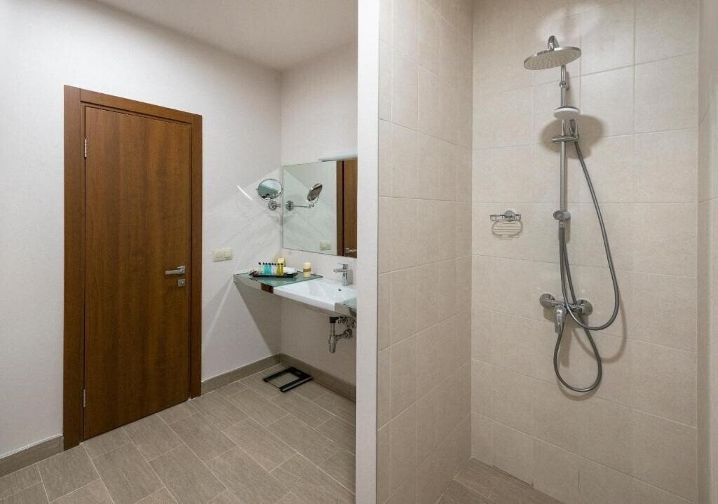 Фотография Ani Grand + 4*