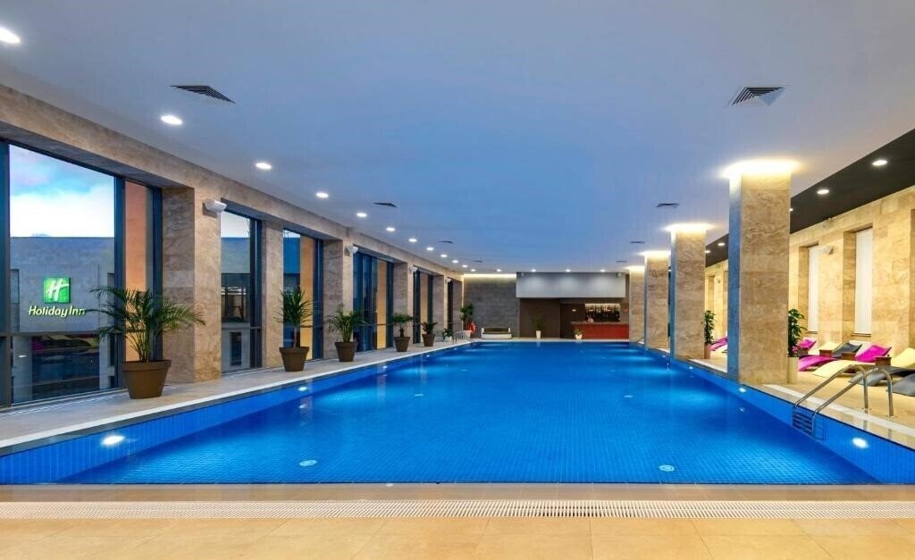 Фотография Holiday Inn Republic Square 4*