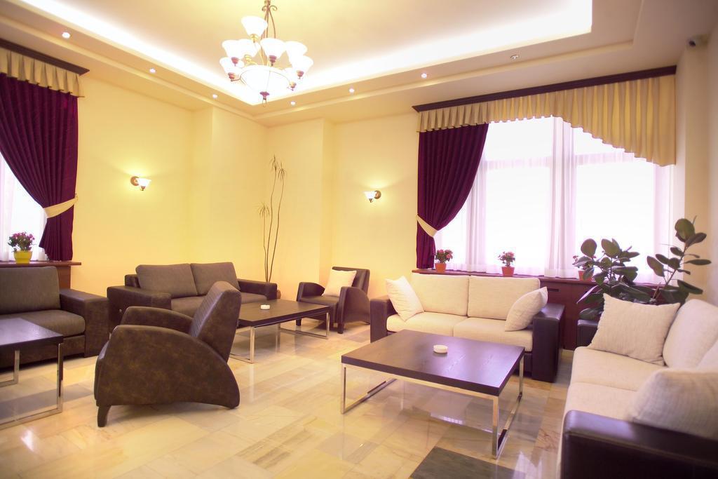 Hrazdan Hotel 3* фотосуреті