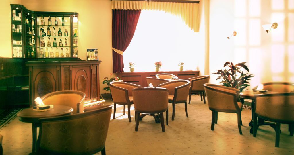 Hrazdan Hotel 3* суреті