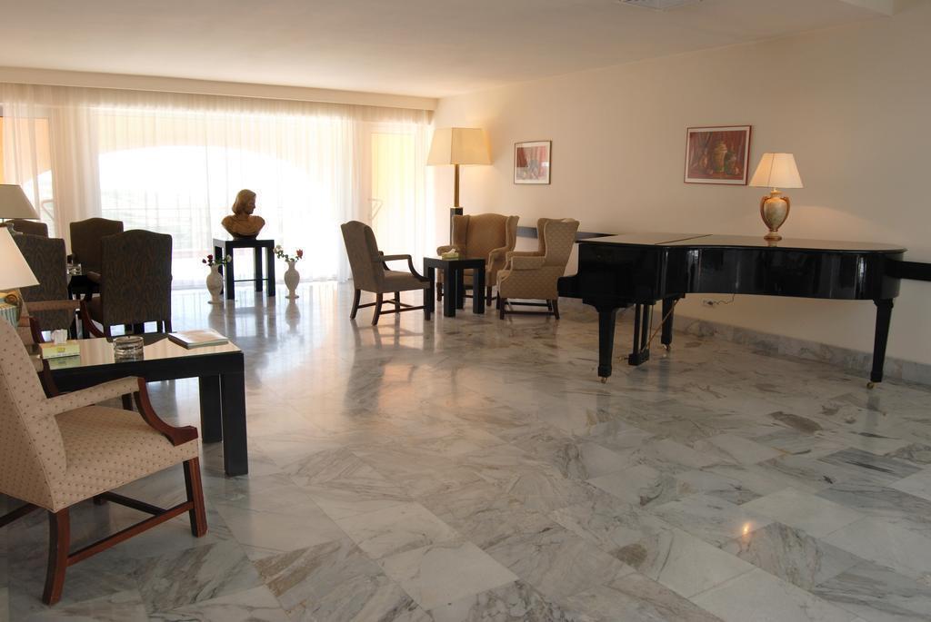 Regineh Hotel 3* суреті