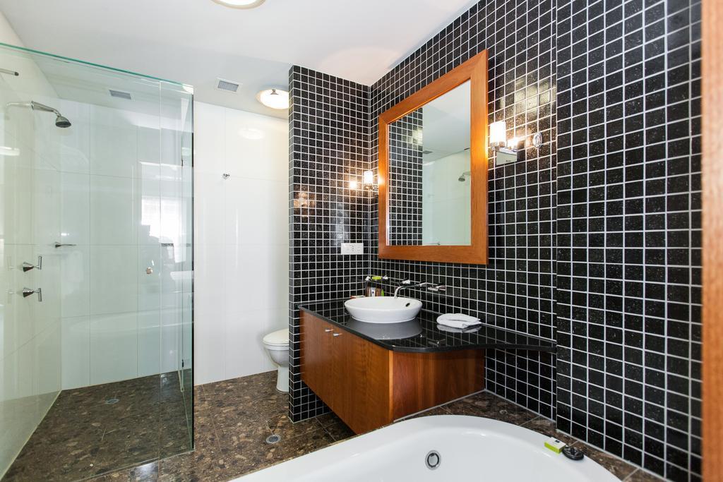 Фотография Majestic Roof Garden Hotel 4*