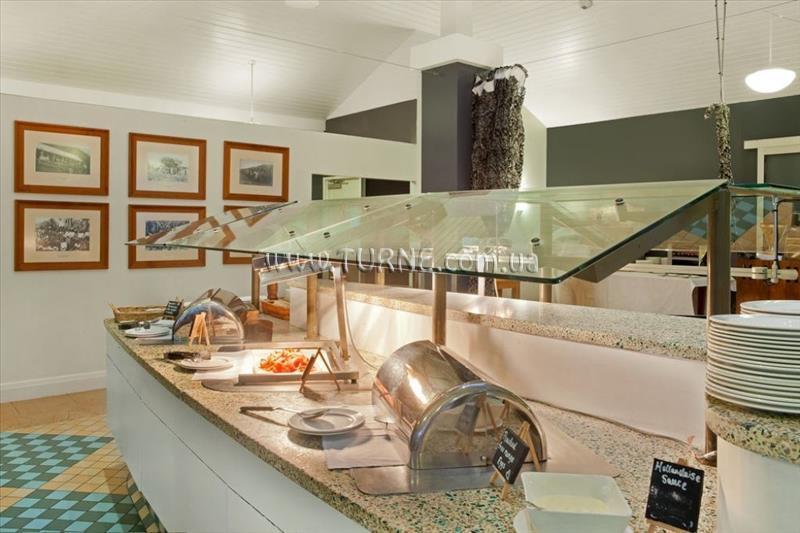 Отель Hotel Grand Chancellor Palm Cove 4*