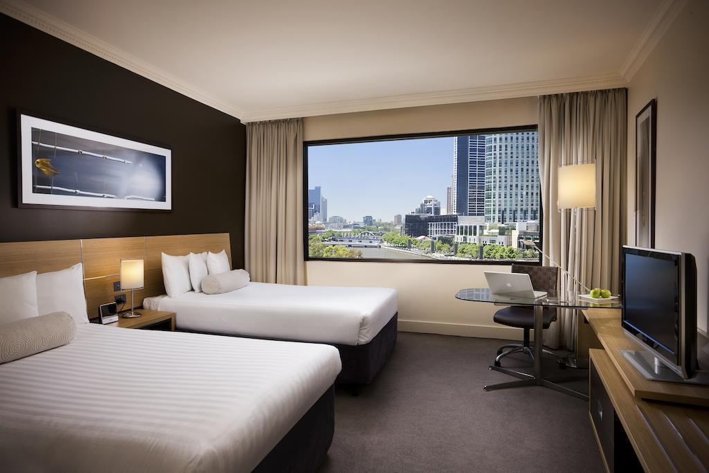 Фото Crowne Plaza Melbourne 4*