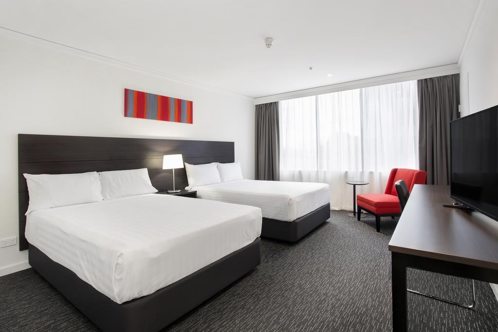 Отель Bayview Eden Melbourne 4*