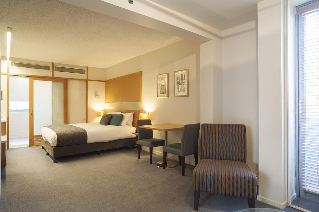 Quality Downtowner On Lygon 4* суреті