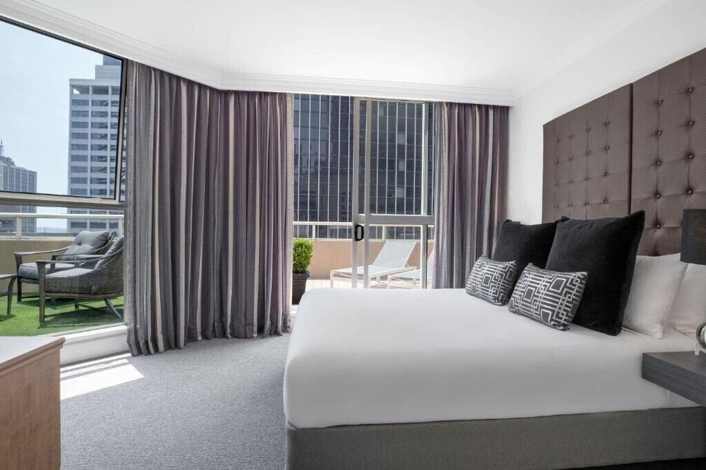 Фото Mantra 2 Bond Street 4*