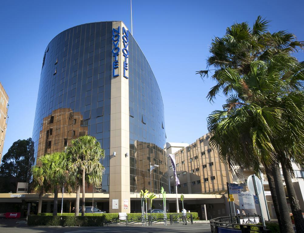 Отель Novotel Sydney Parramatta 4*