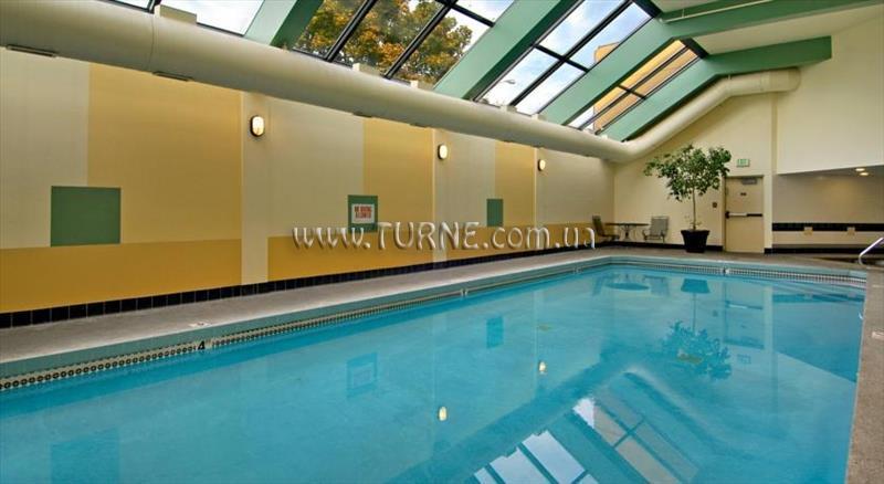 At The Park 4* суреті