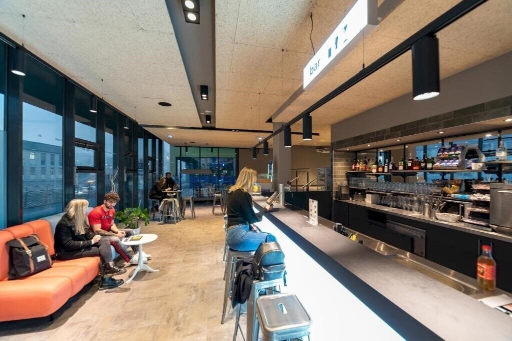 Фотография A&O Graz Hauptbahnhof 2*