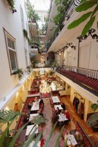Отель Palais Erzherzog Johann 4*