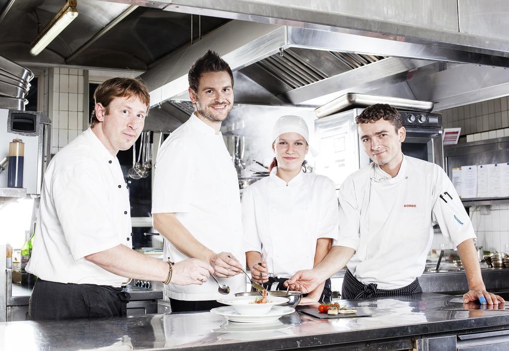 Sailer 4* суреті