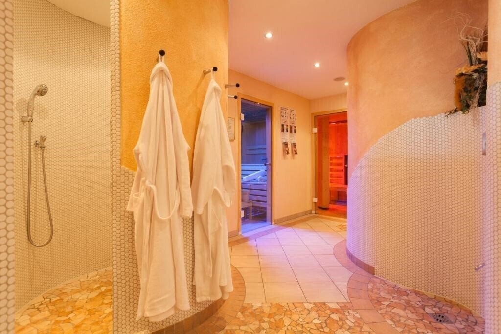 Hotel Ischgl 4* суреті