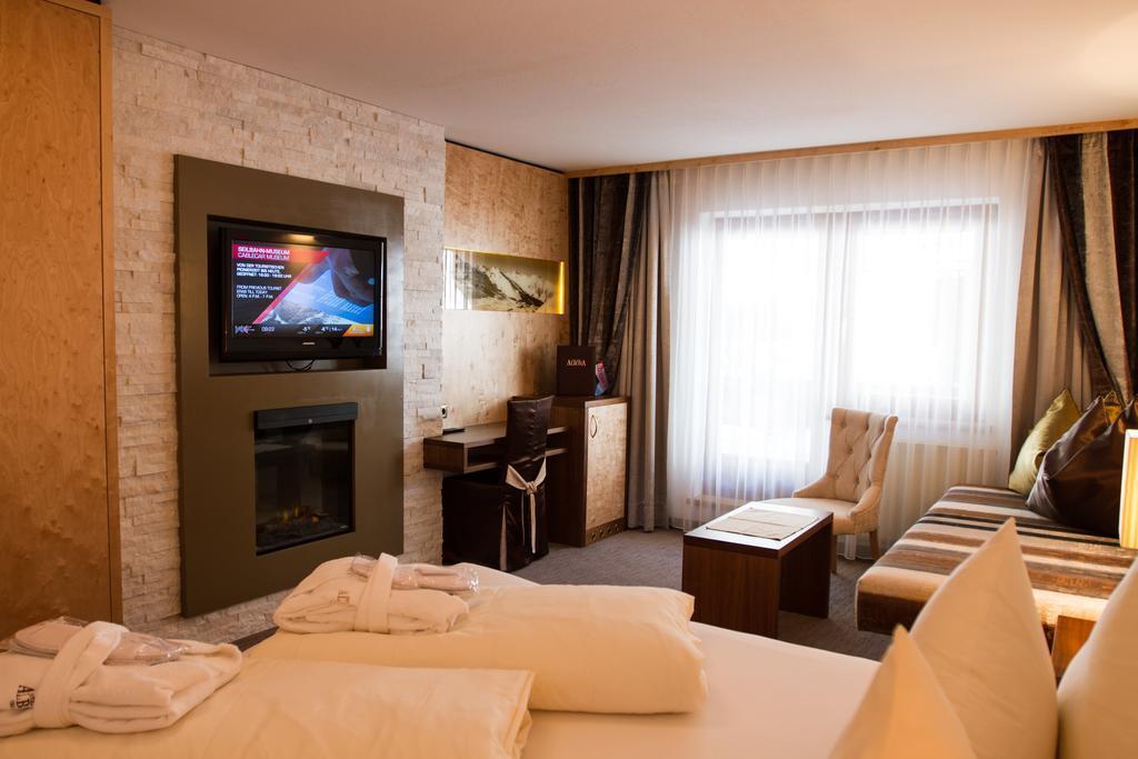 Отель Albona 4*