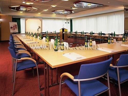 Отель Schillerpark 4*