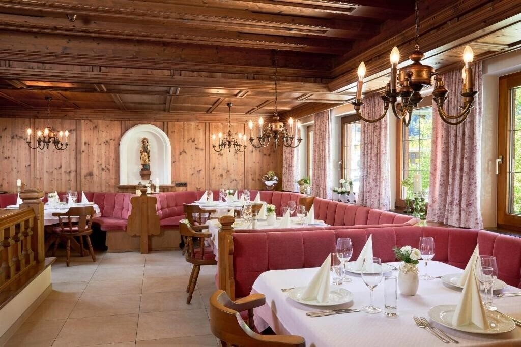 Alpenhof Kristall 3* суреті