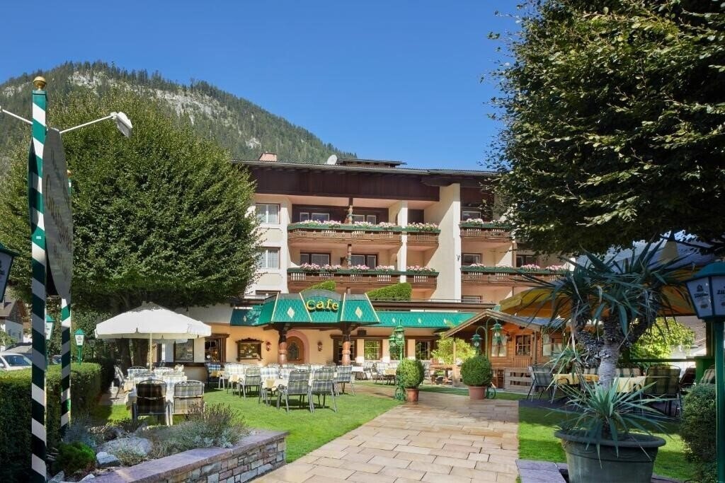 Alpenhof Kristall 3* суреті