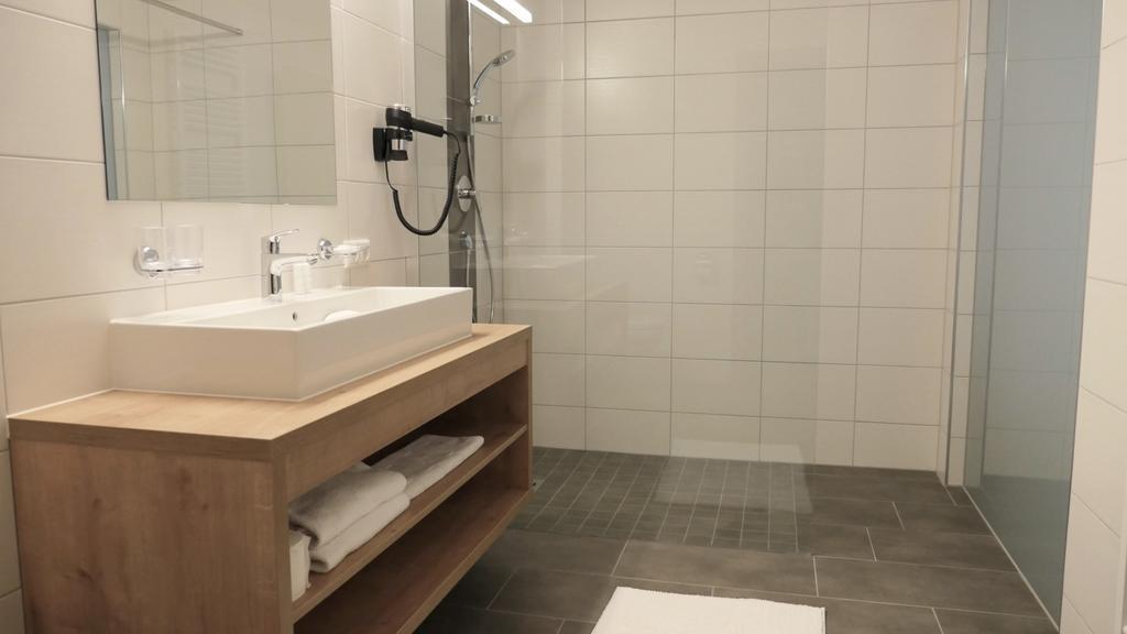 Alpin Hotel Schrofenblick 4* фотосуреті