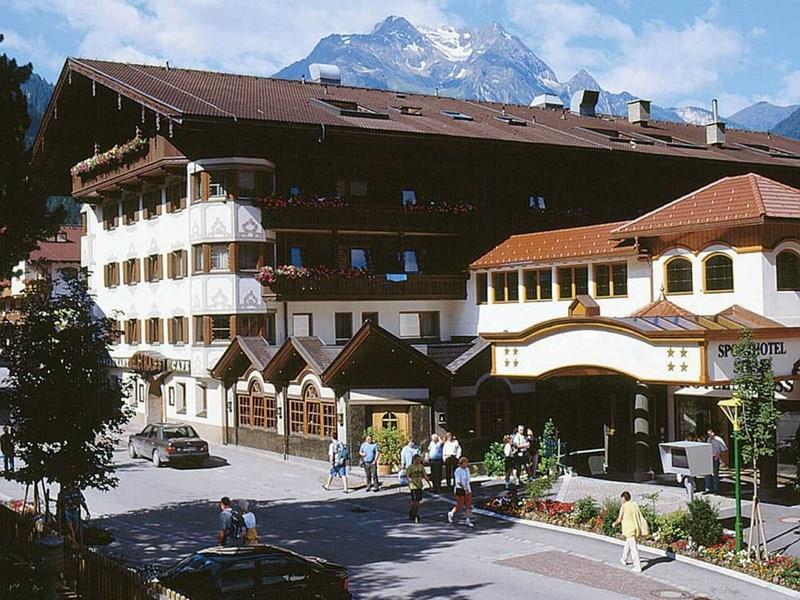 Фото Fun & SPA Hotel Strass 4*