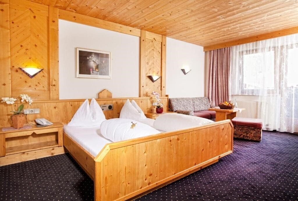 Фото Zum Holzknecht Hotel 4*