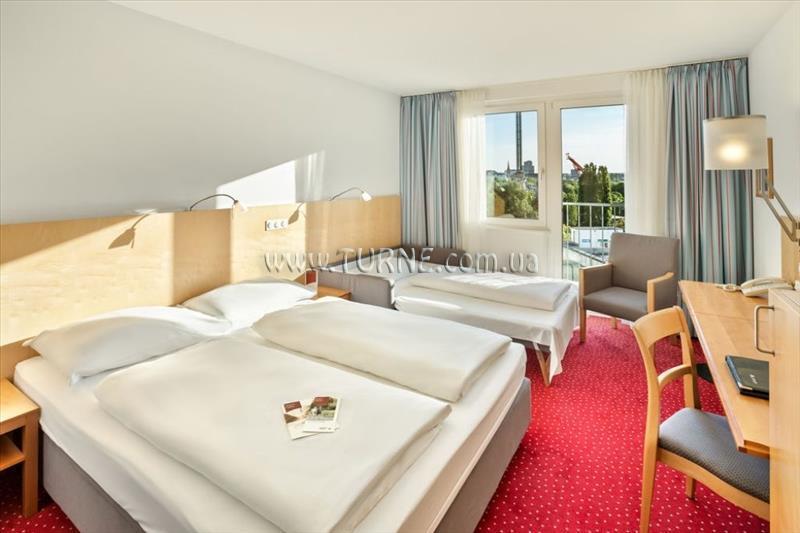 Отель Austria Trend Hotel Messe Wien 3*