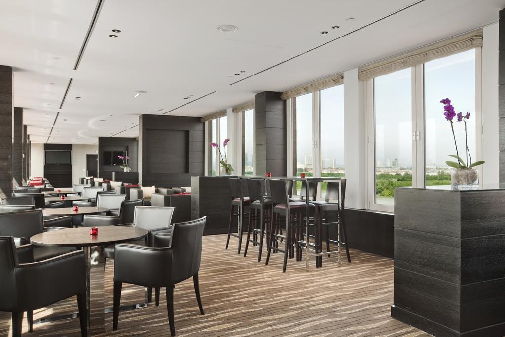 Изображение Hilton Vienna Danube Waterfront 4*
