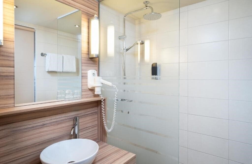 Star Inn Hotel Premium Wien Hauptbahnhof 4* фотосуреті