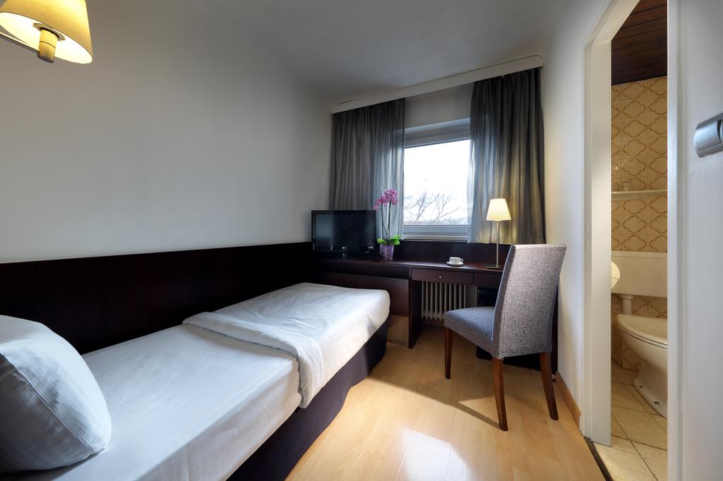 Hotel Mate Dependance 2* суреті