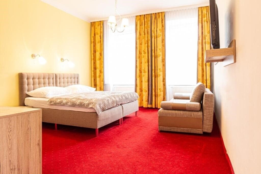 Фото Klimt Hotel & Apartments 3*