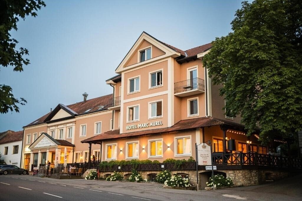 Hotel Marc Aurel 3* суреті
