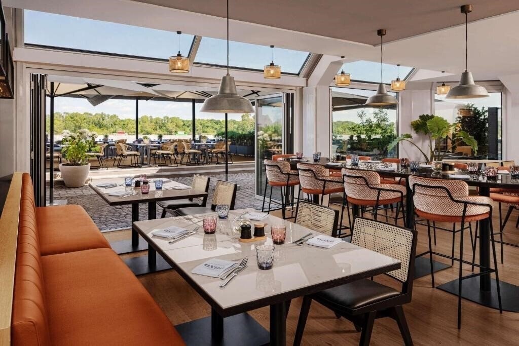 Hilton Vienna Danube 4* фотосуреті