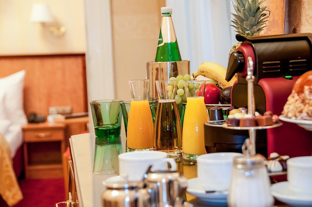 Фотография Opera Suites Hotel 4*