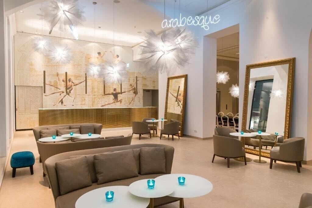 Отель Motel One Wien Staatsoper 3*