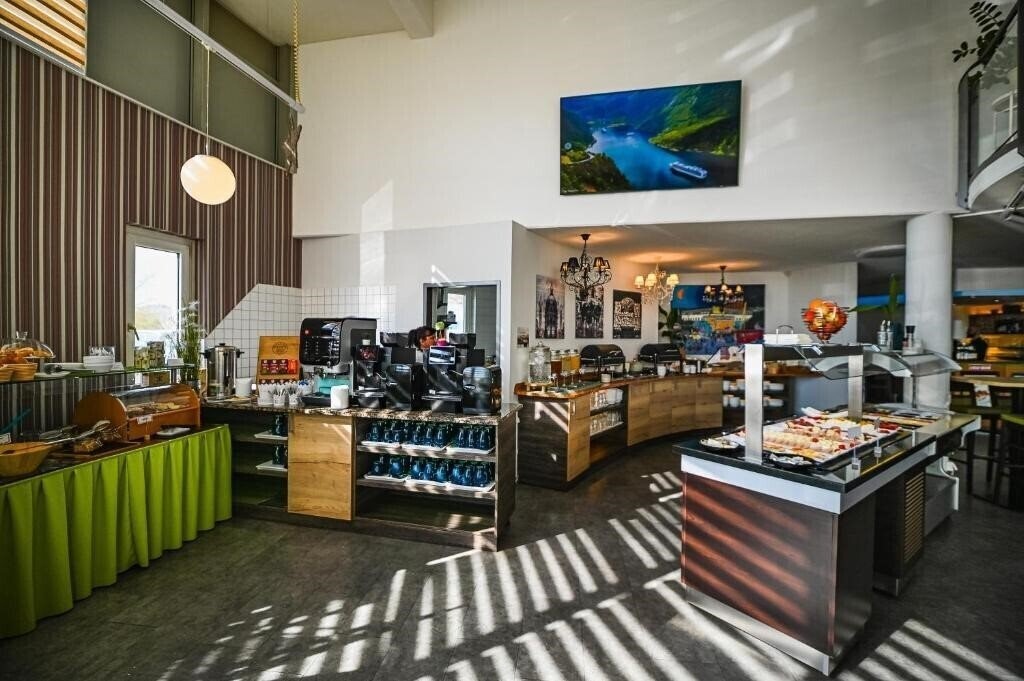 Life Hotel Vienna Airport 3* фотосуреті