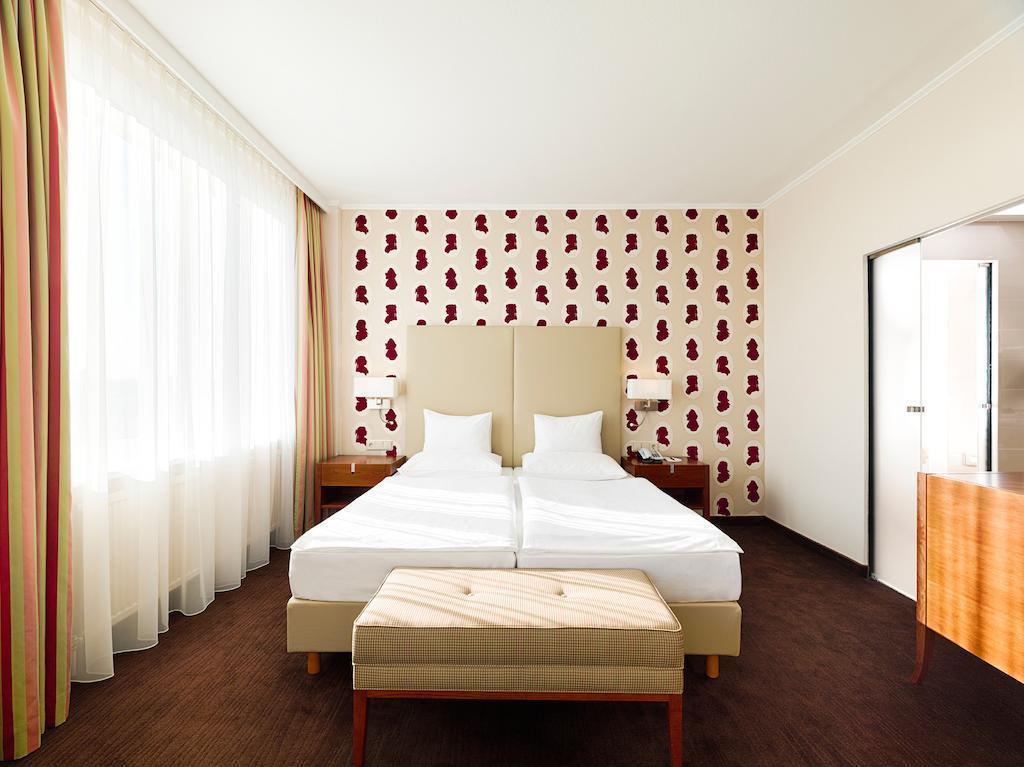 Am Parkring 4* фотосуреті