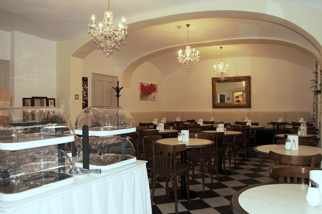 Graf Stadion 3* суреті