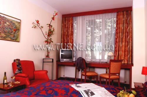 Am Opernring 4* суреті